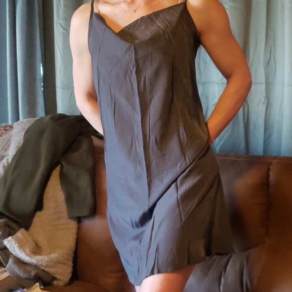 Dress - Picture 4 of 13